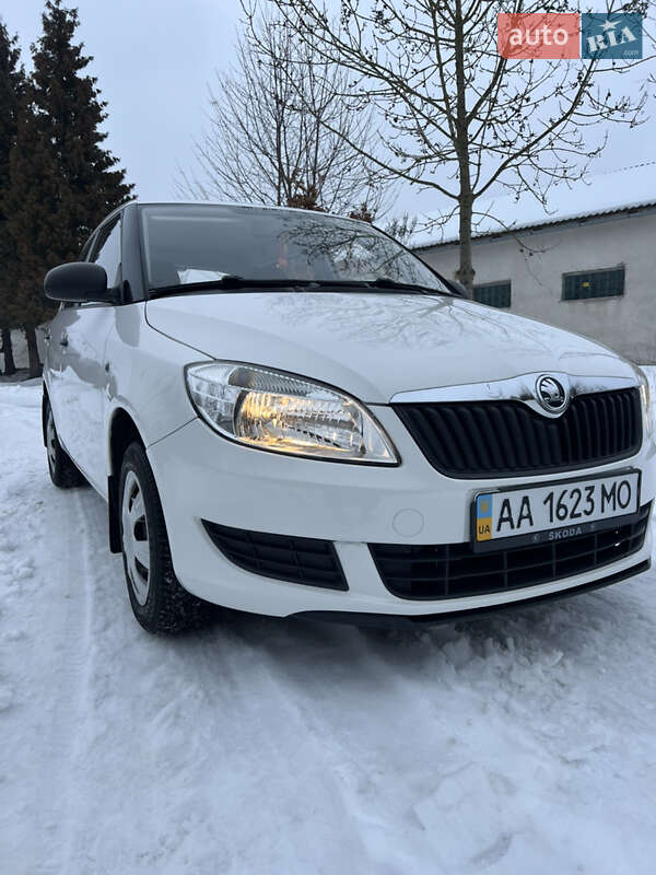 Хэтчбек Skoda Fabia 2013 в Ивано-Франковске фото 4 Хэтчбек Skoda Fabia 2013 в Ивано-Франковске