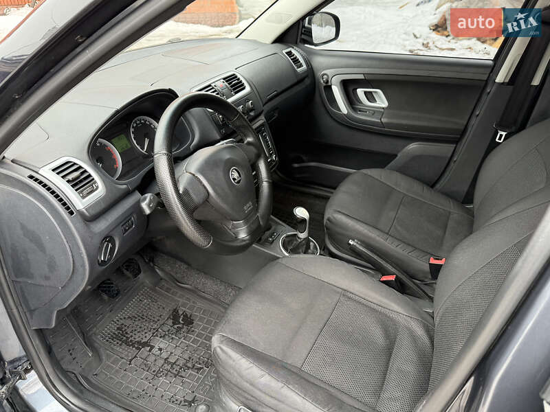 Хэтчбек Skoda Fabia 2007 в Киеве