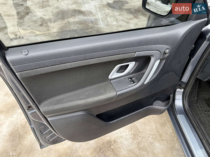 Хэтчбек Skoda Fabia 2007 в Киеве