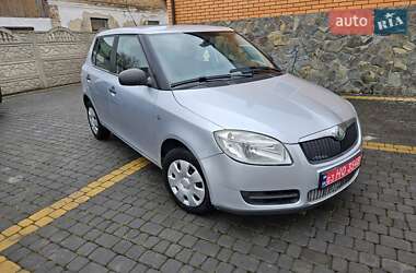 Хетчбек Skoda Fabia 2009 в Луцьку