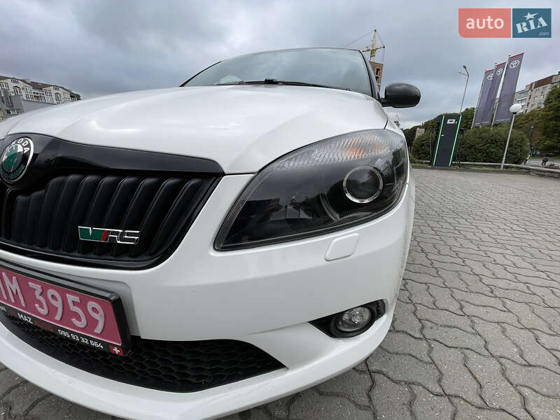 Хэтчбек Skoda Fabia 2012 в Луцке