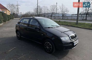 Хэтчбек Skoda Fabia 2006 в Мукачево