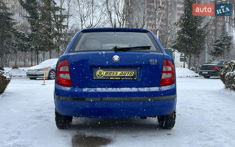 Хэтчбек Skoda Fabia 2002 в Львове