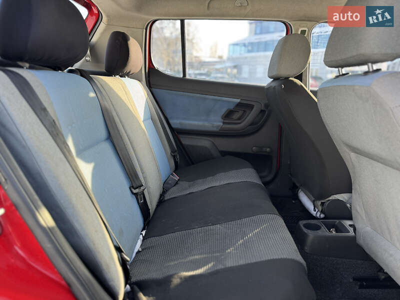 Хэтчбек Skoda Fabia 2008 в Киеве фото 10 Хэтчбек Skoda Fabia 2008 в Киеве