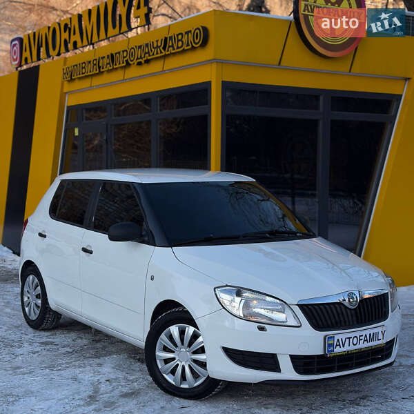Хэтчбек Skoda Fabia 2012 в Киеве