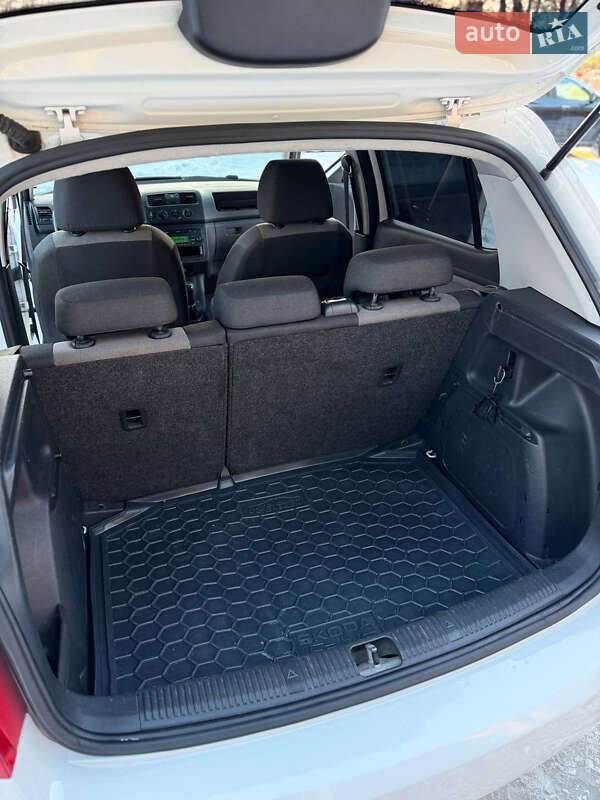 Хэтчбек Skoda Fabia 2012 в Киеве