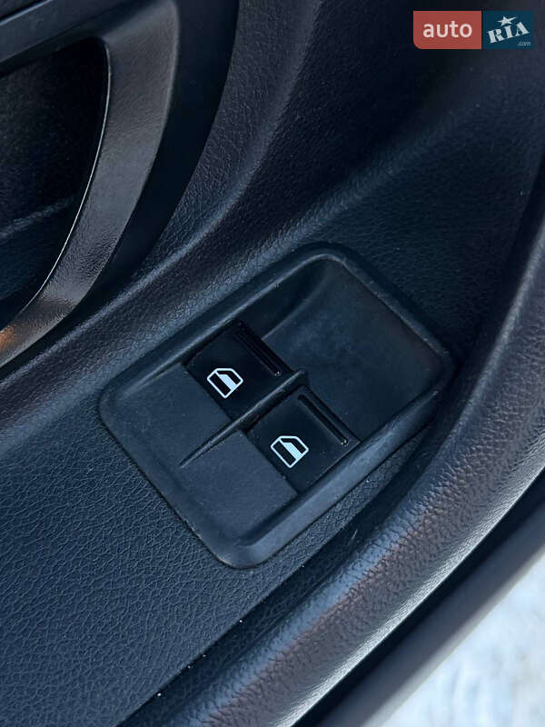 Хэтчбек Skoda Fabia 2012 в Киеве