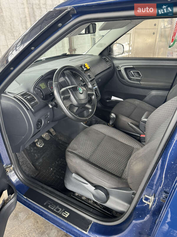 Хэтчбек Skoda Fabia 2012 в Лубнах