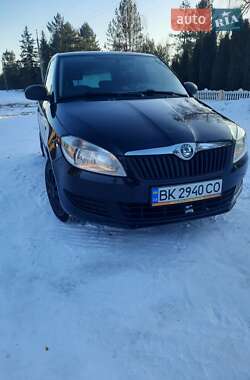 Хетчбек Skoda Fabia 2012 в Сарнах