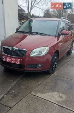 Універсал Skoda Fabia 2008 в Рівному