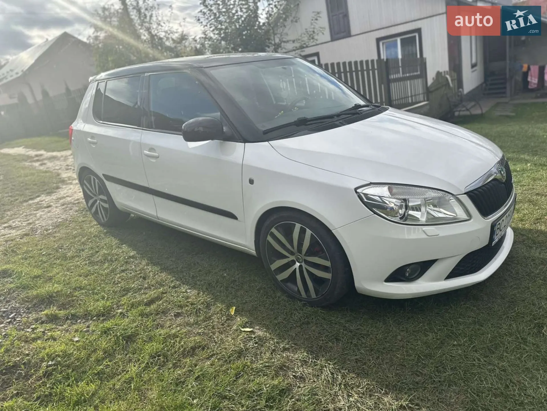 2011 Skoda Fabia - мініатюра 4
