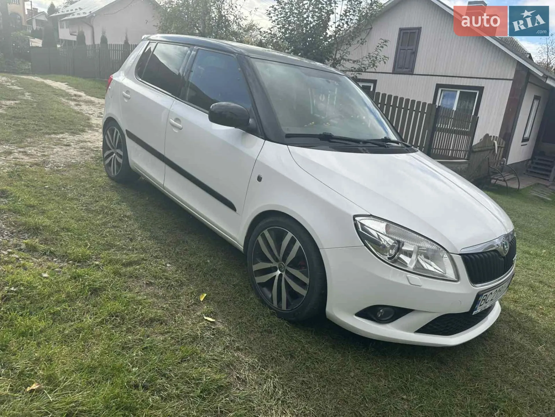 2011 Skoda Fabia - мініатюра 5