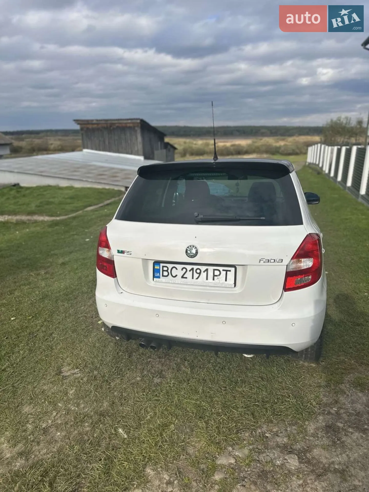 2011 Skoda Fabia - мініатюра 12