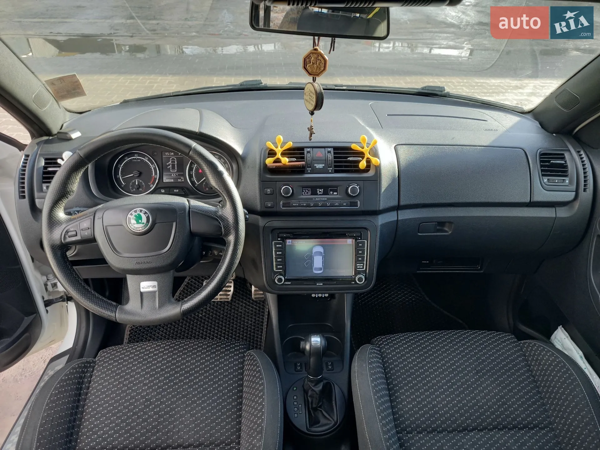 2011 Skoda Fabia - мініатюра 22