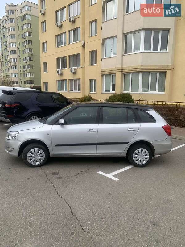 Универсал Skoda Fabia 2011 в Киеве