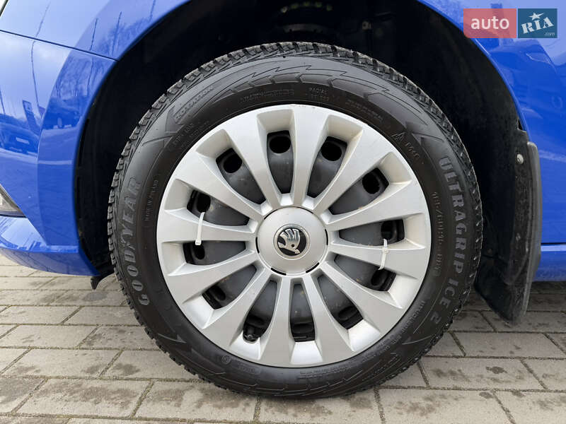 Универсал Skoda Fabia 2021 в Киеве