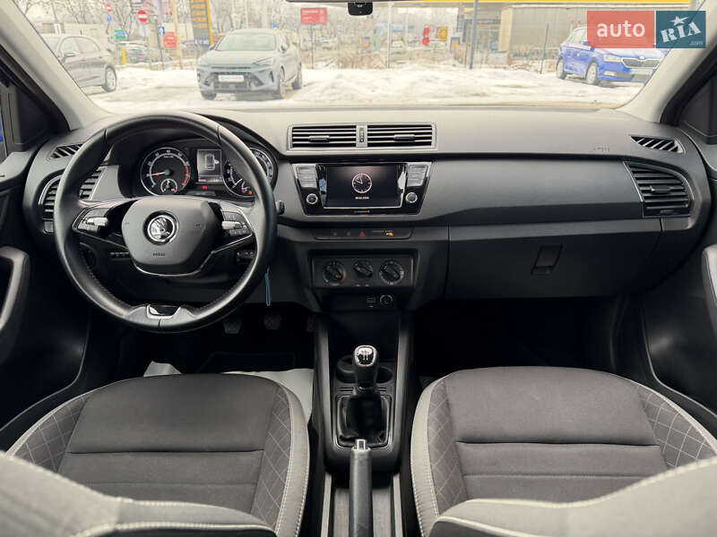 Универсал Skoda Fabia 2021 в Киеве