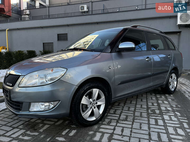 Хэтчбек Skoda Fabia 2013 в Львове