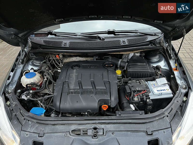 Хэтчбек Skoda Fabia 2013 в Львове