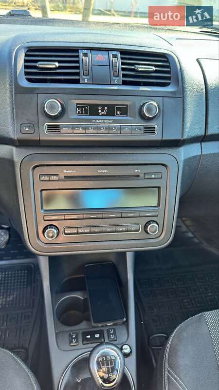 Универсал Skoda Fabia 2011 в Ужгороде