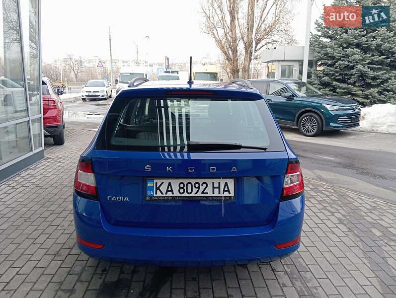 Универсал Skoda Fabia 2021 в Киеве