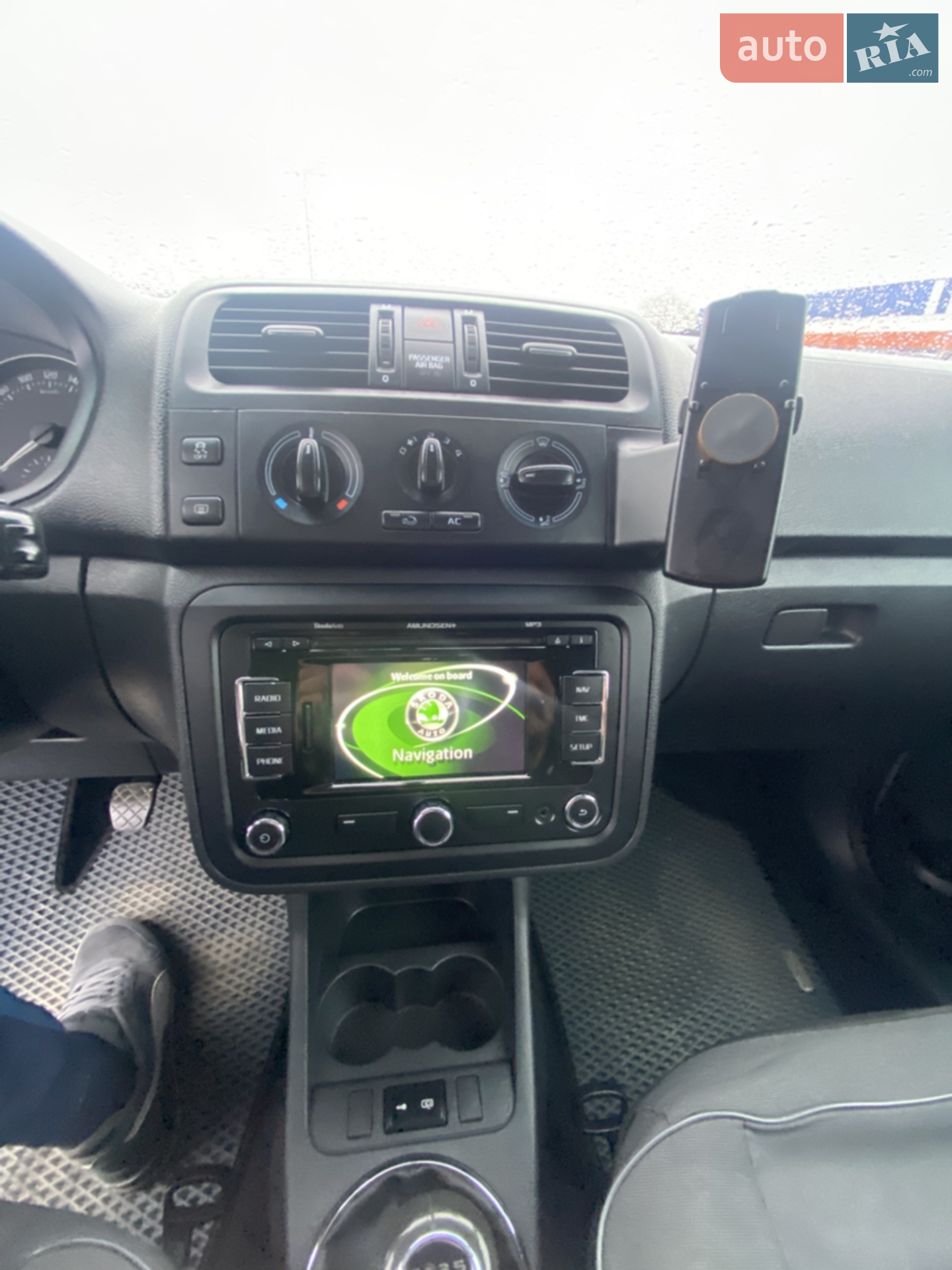 2011 Skoda Fabia - мініатюра 11