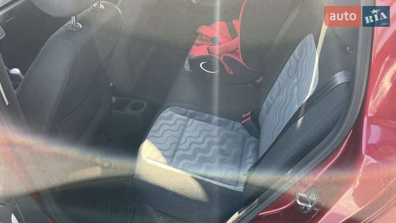 Хэтчбек Skoda Fabia 2008 в Чернигове