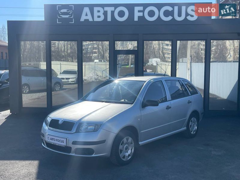 Хэтчбек Skoda Fabia 2006 в Киеве