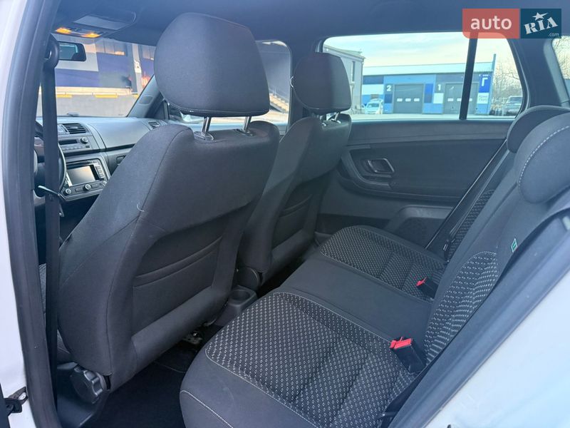 Универсал Skoda Fabia 2012 в Ровно