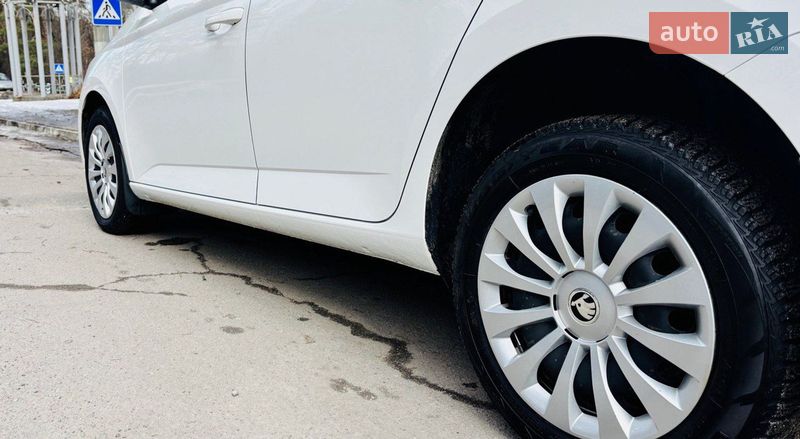 Універсал Skoda Fabia 2021 в Києві