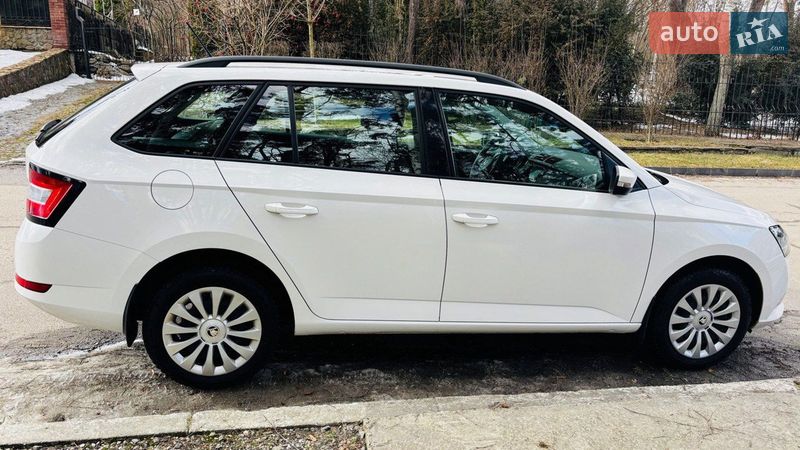 Універсал Skoda Fabia 2021 в Києві