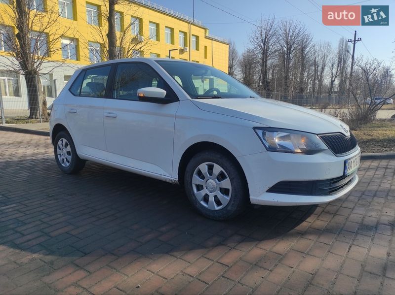 Хэтчбек Skoda Fabia 2018 в Днепре