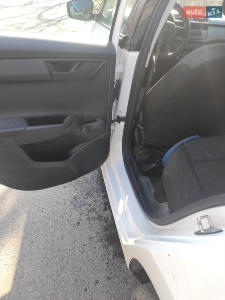 Хэтчбек Skoda Fabia 2018 в Днепре