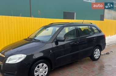 Універсал Skoda Fabia 2009 в Збаражі