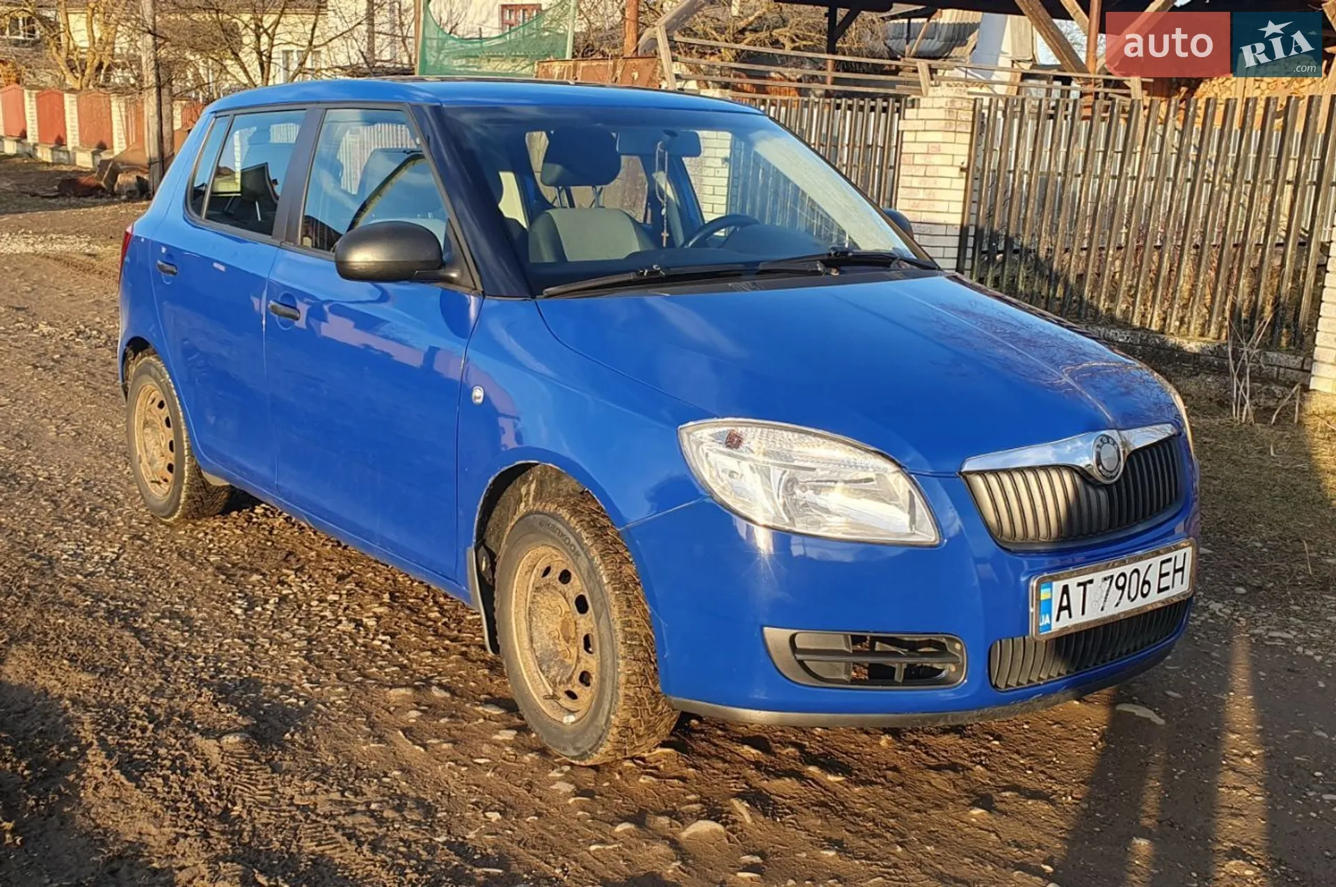 2010 Skoda Fabia - мініатюра 2