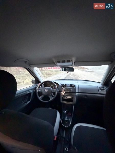 Хэтчбек Skoda Fabia 2013 в Житомире