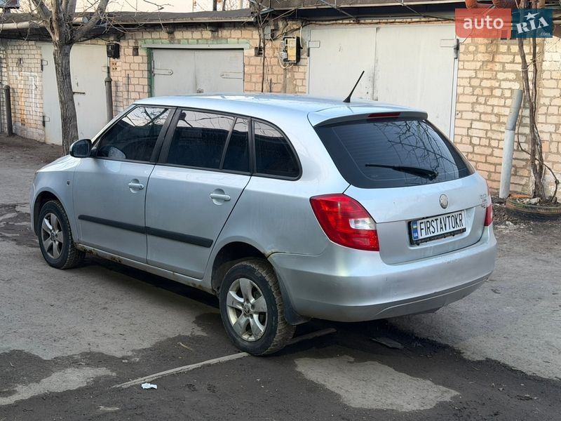 Универсал Skoda Fabia 2010 в Кривом Роге