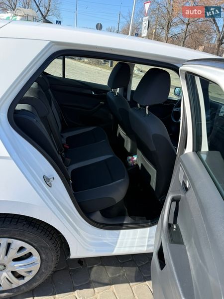 Хэтчбек Skoda Fabia 2018 в Чернигове