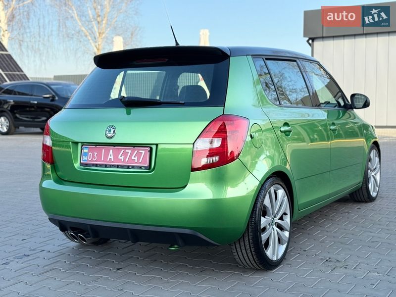 Хэтчбек Skoda Fabia 2011 в Владимире