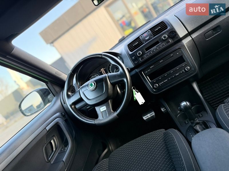 Хэтчбек Skoda Fabia 2011 в Владимире
