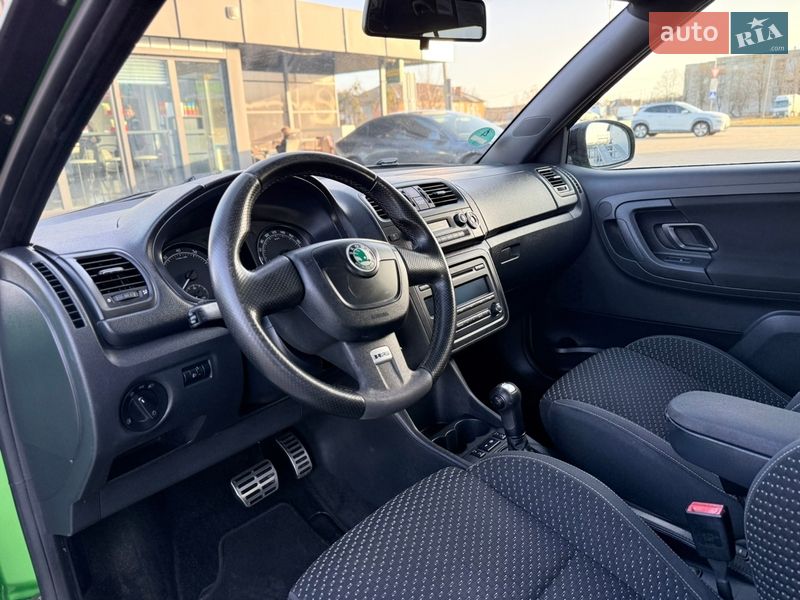 Хэтчбек Skoda Fabia 2011 в Владимире