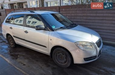 Універсал Skoda Fabia 2009 в Гостомелі