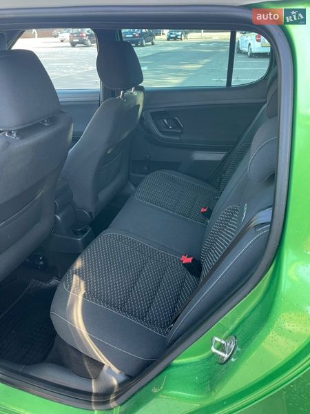 Хэтчбек Skoda Fabia 2011 в Луцке