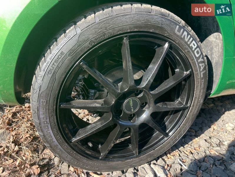 Хэтчбек Skoda Fabia 2011 в Луцке