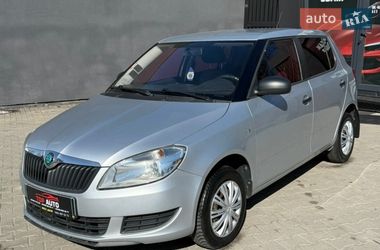 Хетчбек Skoda Fabia 2012 в Чернівцях