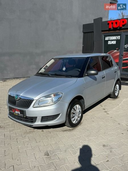 Хэтчбек Skoda Fabia 2012 в Черновцах фото Хэтчбек Skoda Fabia 2012 в Черновцах