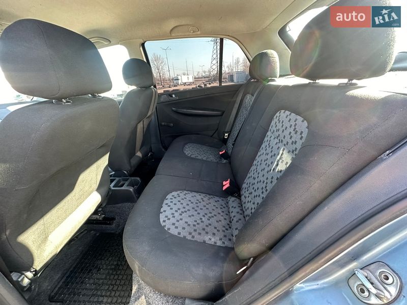Хэтчбек Skoda Fabia 2006 в Киеве фото 17 Хэтчбек Skoda Fabia 2006 в Киеве