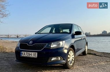Хэтчбек Skoda Fabia 2016 в Днепре