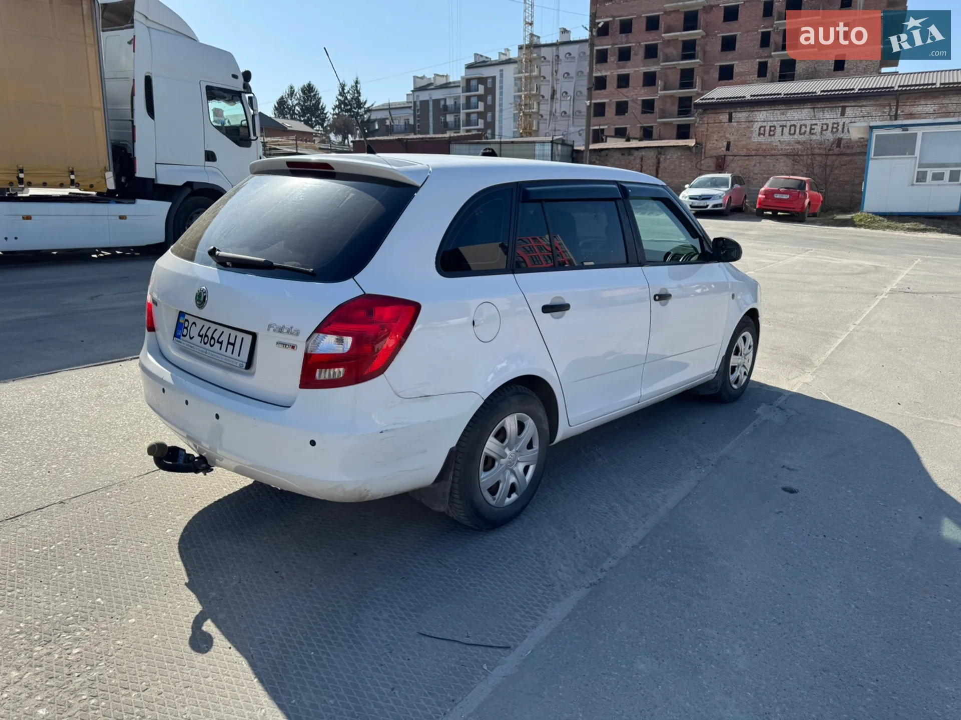 2011 Skoda Fabia - мініатюра 4