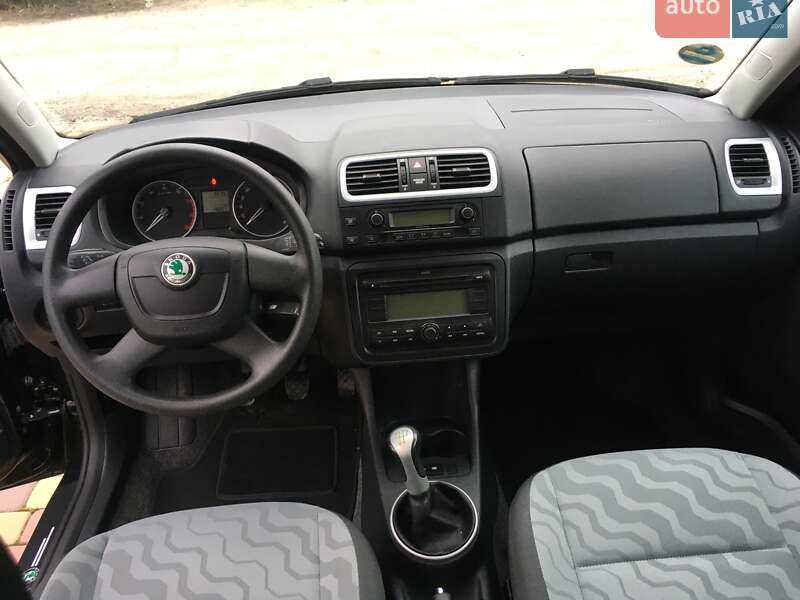 Хэтчбек Skoda Fabia 2009 в Харькове